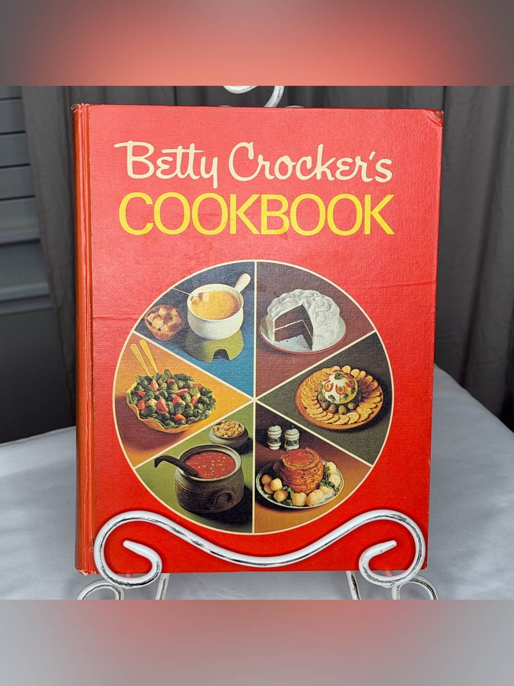 Vintage Betty Crocker's Cookbook Sears Holiday Edition 1972 Hardcover